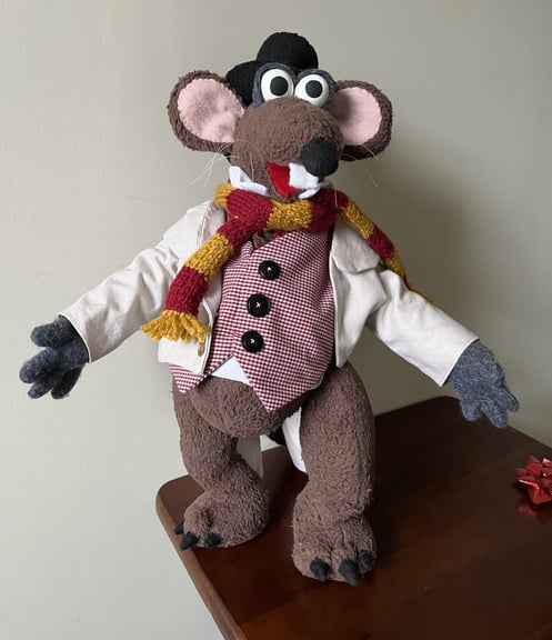 Muppet Christmas Carol Rizzo the Rat facing camera